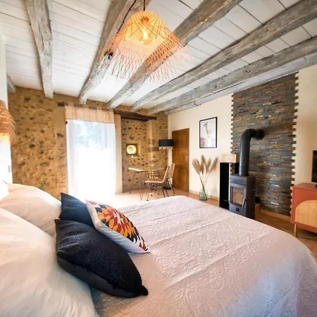 La Fermette Du Perougord A Rouffignac-st-cernin Perigord Noir Bed & Breakfast
