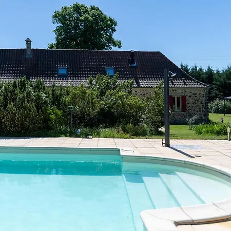 La Fermette Du Pérougord à Rouffignac-st-cernin Périgord Noir Alojamento de Acomodação e Pequeno-almoço